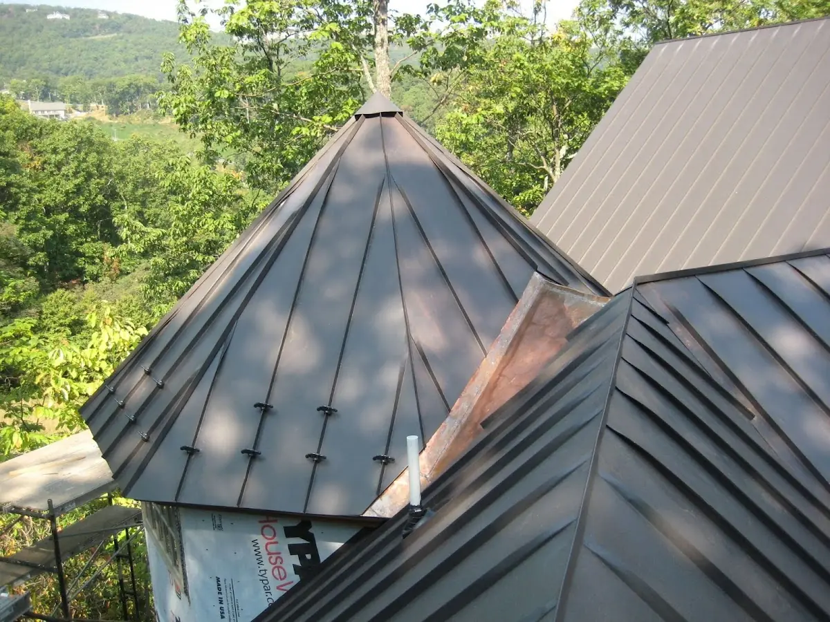 Professional Gutter Cleaning by Craftsman Roofing in Orange Tree